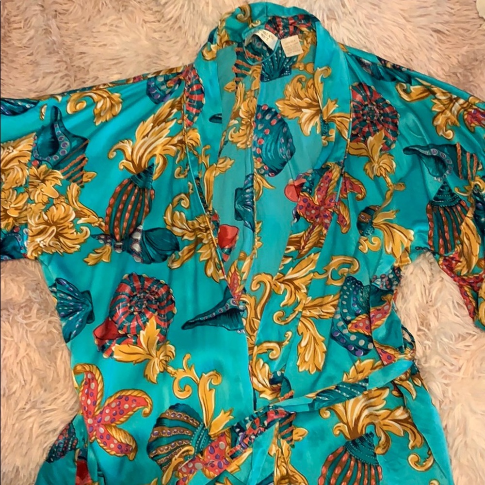 Vintage 100% silk robe